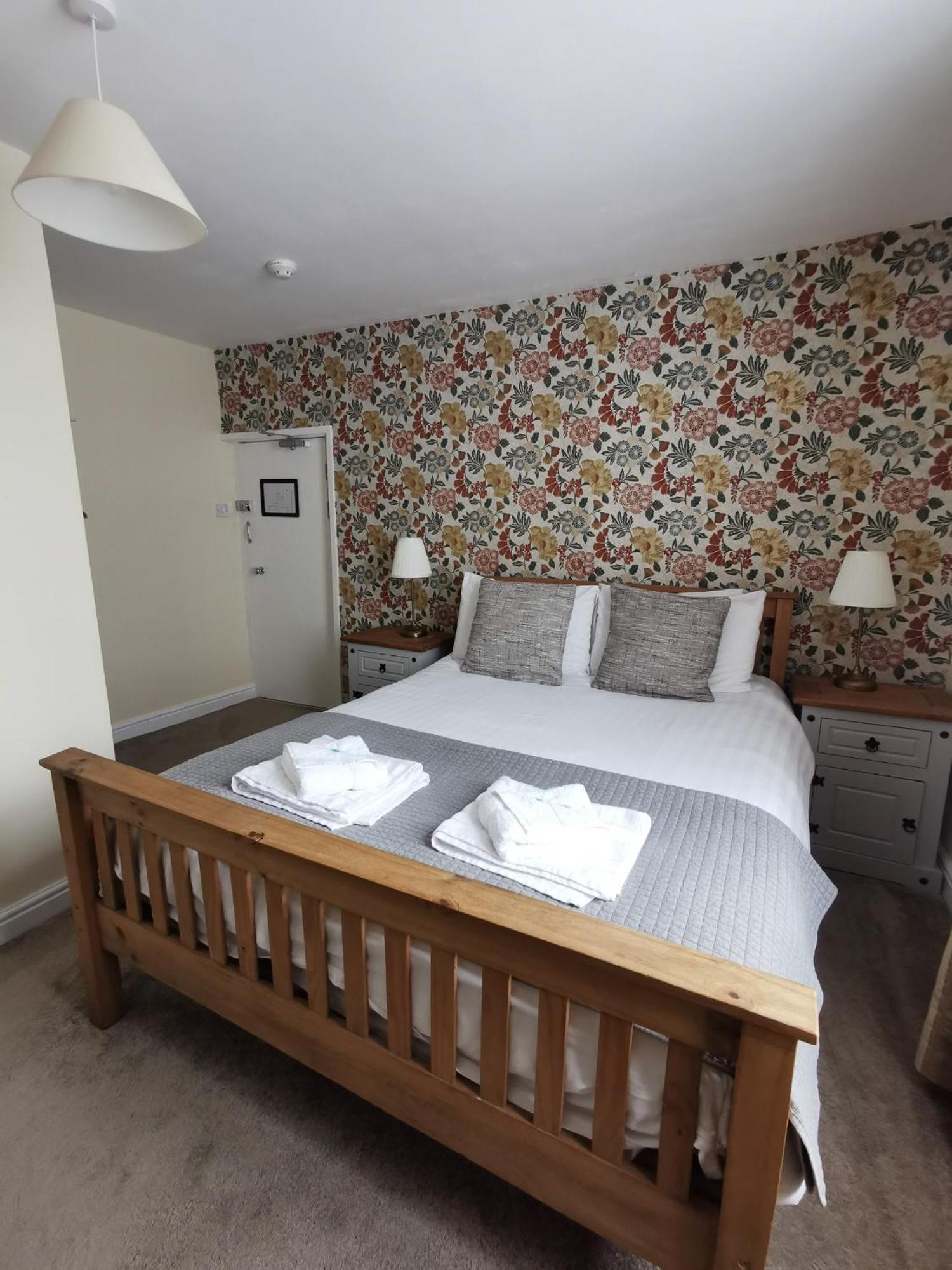 The Ironmaster Bed & Breakfast Broseley Екстериор снимка